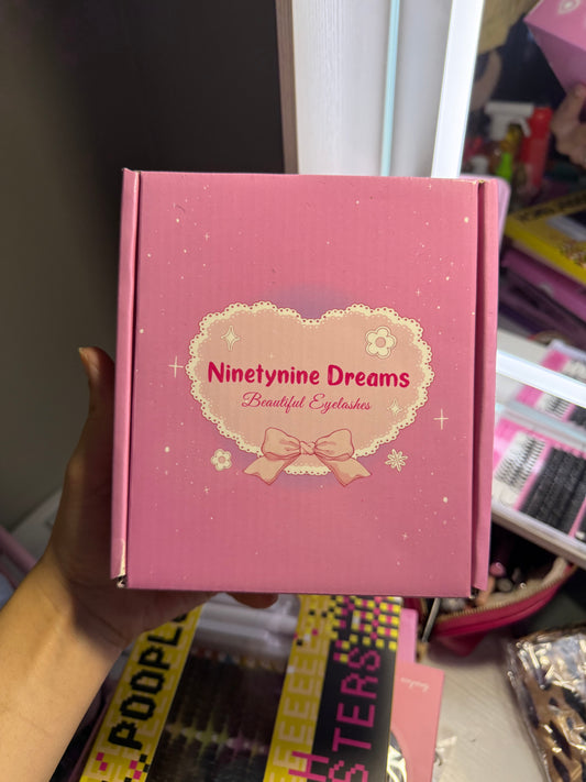 MYSTERY BOX (Comes With At Least 3 Different Lash Trays)