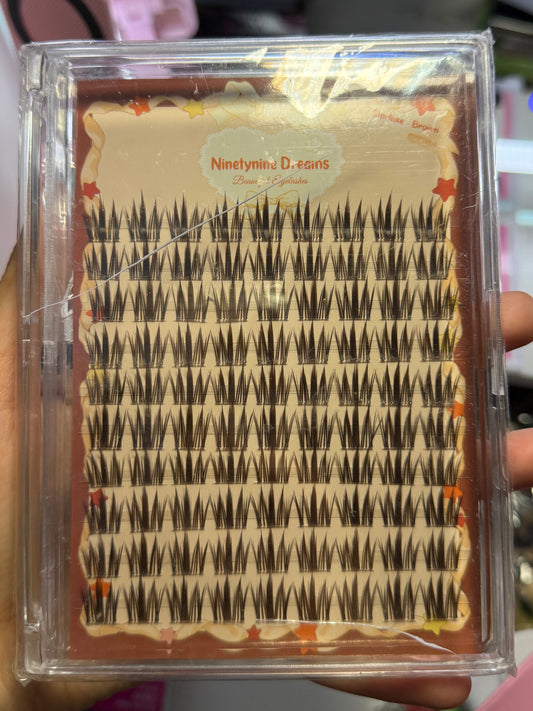 Built In Spikes Natural Lash Clusters / Ninetynine Dreams Brand